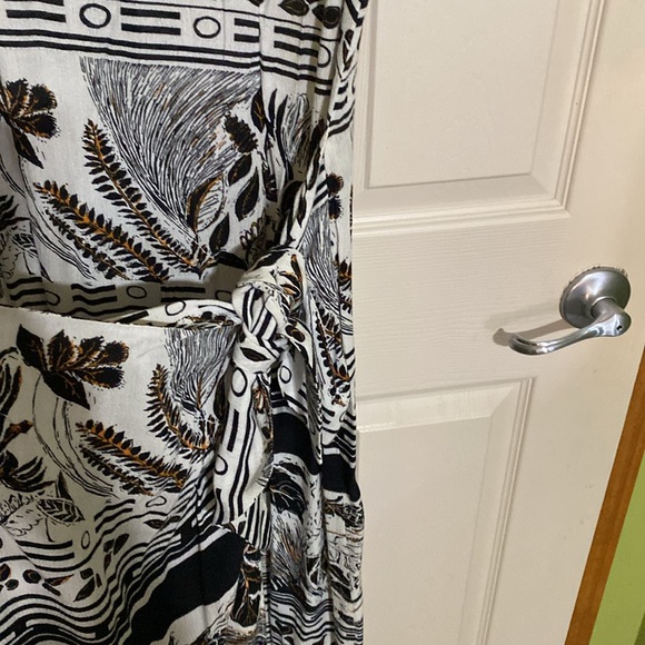 Vintage Joseph Ribkop Wrap dress. Amazing on ptp 20 length 54 very flattering - Picture 2 of 5